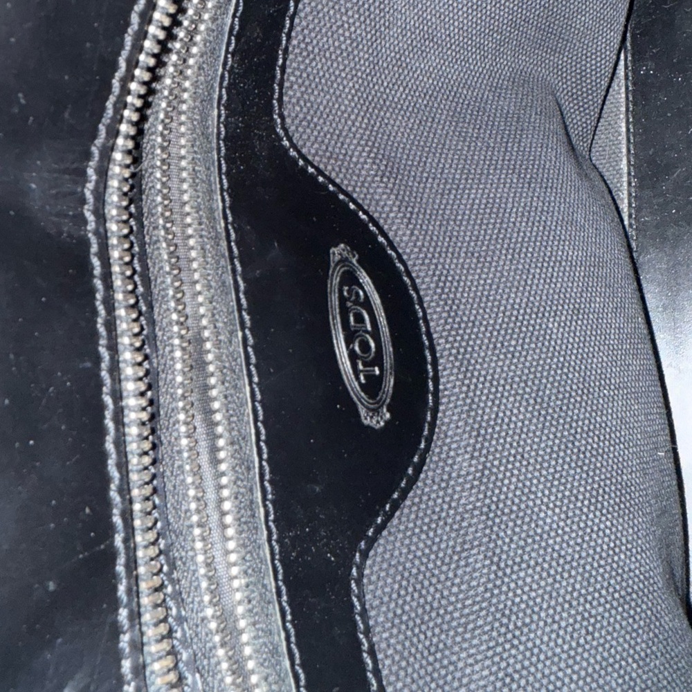 Tod's Elegant Black Leather Tote - Amazing!!! - Picture 9 of 12